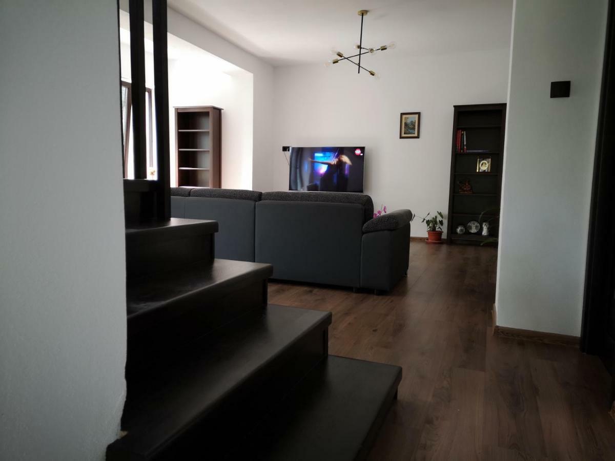 Holiday Home Esku Orşova 외부 사진